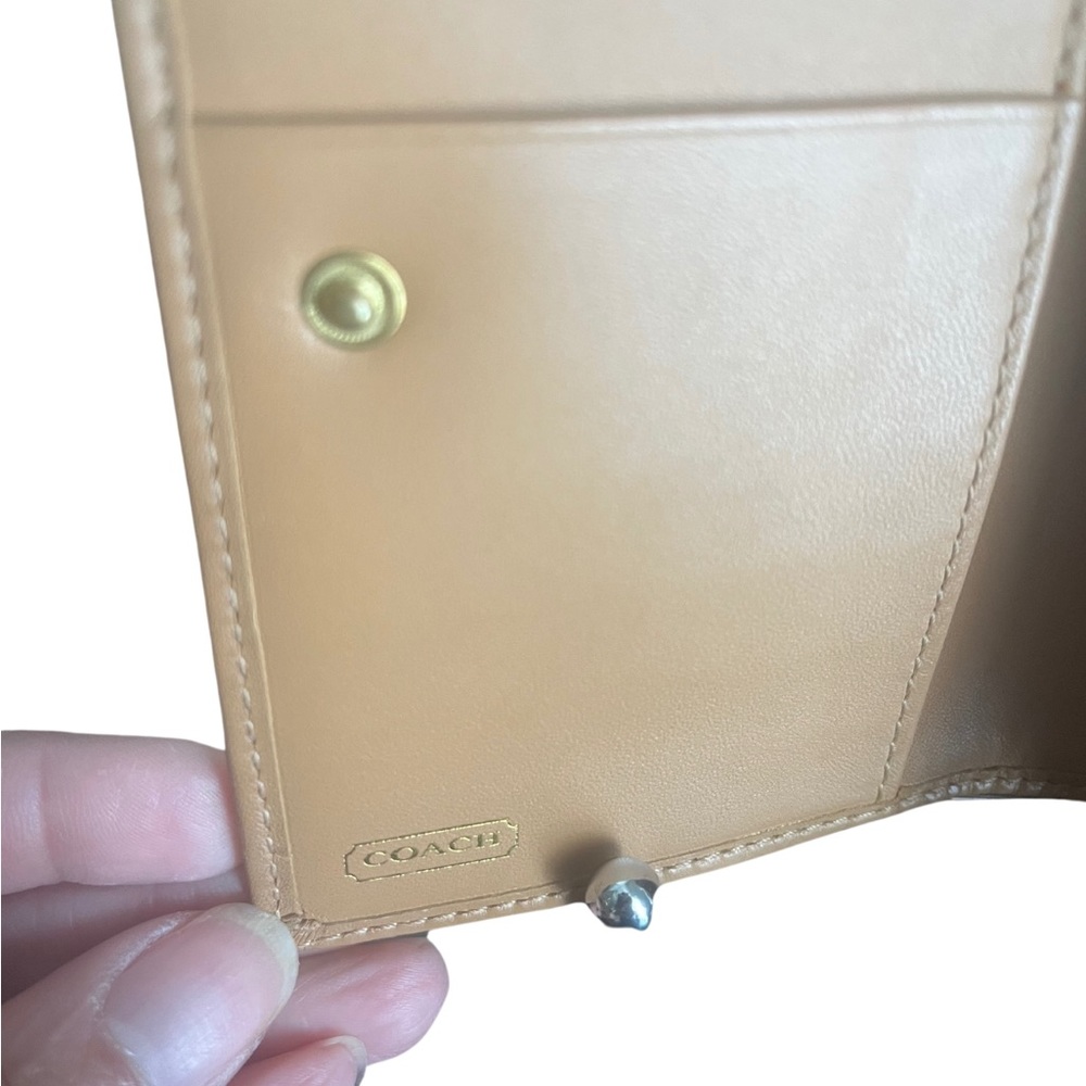 Coach Wallet - Picture 10 of 10